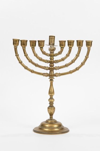 מסורת והמשכיות תערוכת קבע באגף היודאיקה