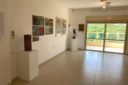 גלריה-טל-מבפנים